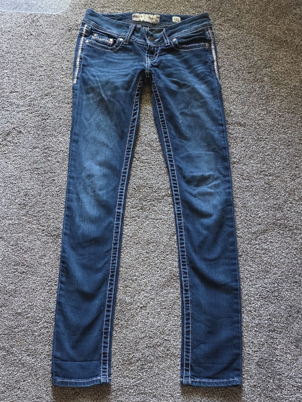 Women’s Dark Blue Skinny Jeans with Accented Stitching